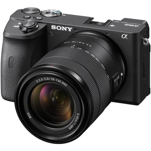 Sony Alpha a6600 Mirrorless Digital Camera with 18-135mm Lens image 1